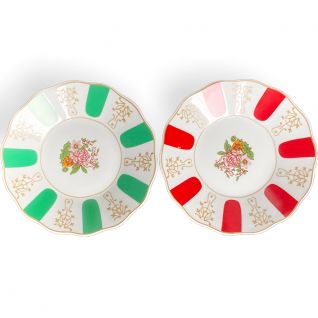 Saucer with decal design 002