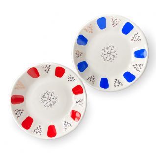 Saucer with golden design 007