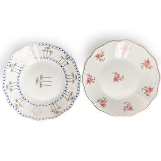 Saucer with gold rim 008